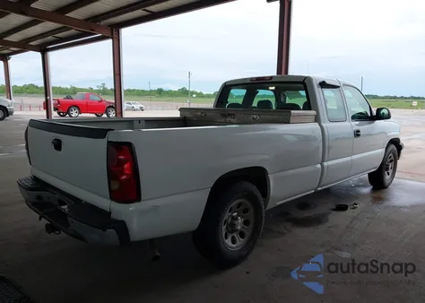 2006 Chevrolet Silverado 1500 Work Truck z USA, uszkodzony, nr VIN 1GCEC19V66E260447